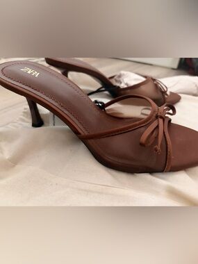 Zara Brown Mesh Slide Heels